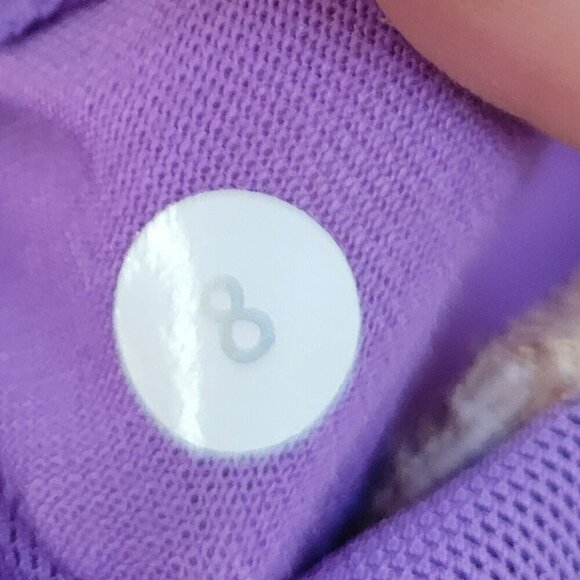 #115 Lululemon Size 8 - Picture 4 of 4